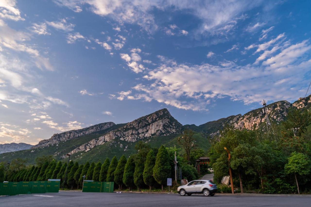 Hotel Zhengzhou Dengfeng-Shaolin Temple- Zewnętrze zdjęcie